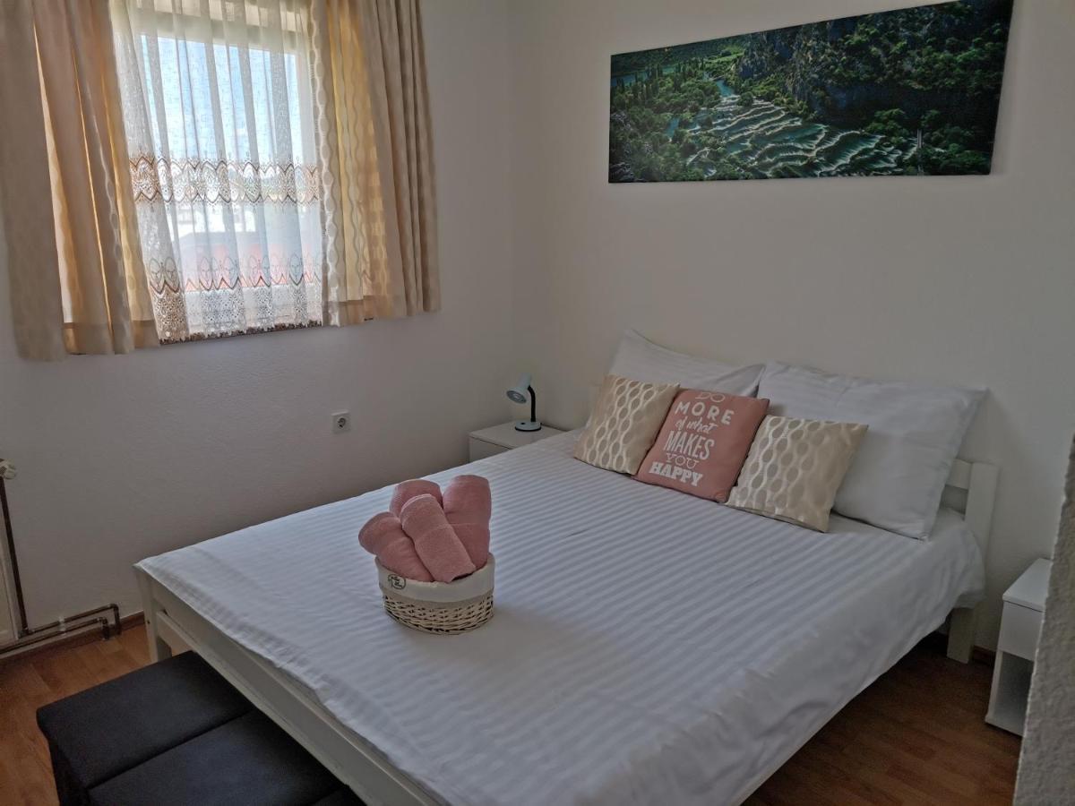 Rooms Sapina โคเรนนิซา ภายนอก รูปภาพ